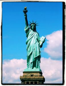 American-Statue-of-Liberty-english-culture.com | The World of English